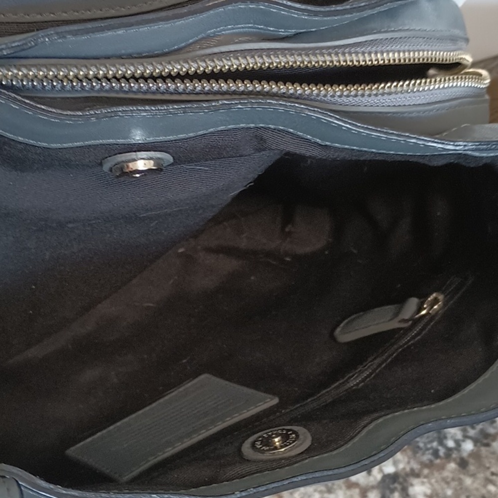 Coach "Cricket" Shoulder Bag - Picture 11 of 12
